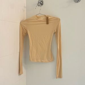 Skims shirt NWT xxs color clay